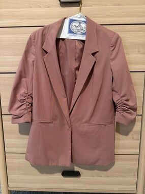 LC Lauren Conrad Mauve Ruched-Sleeve Blazer